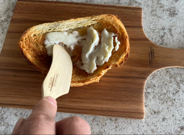 The Oathblade™ Sworn to bread, never to cut, only to spread. - Image 6